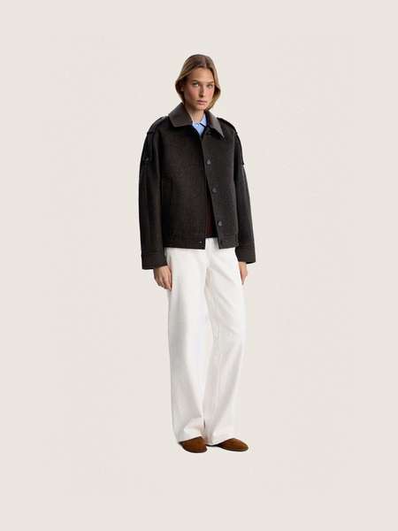 Шерстяной бомбер с отделкой из кожи