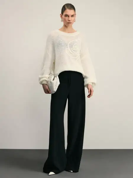 Джемпер оверсайз с вышивкой