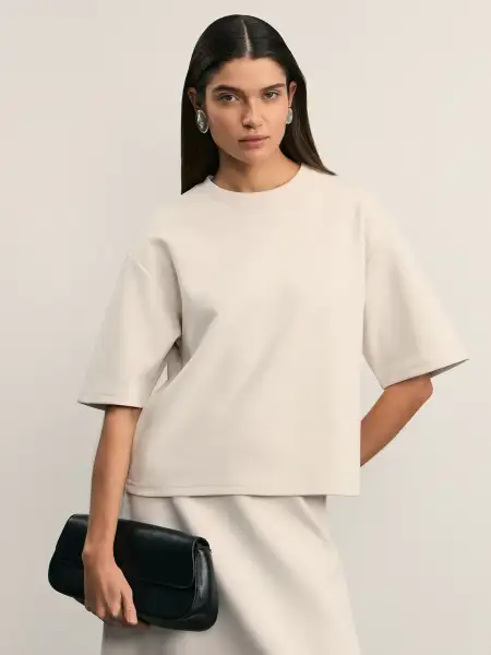 Базовая укороченная футболка из плотного джерси