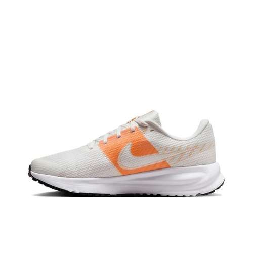 Nike RUN DEFY Беговые кроссовки Женские Серый Белый