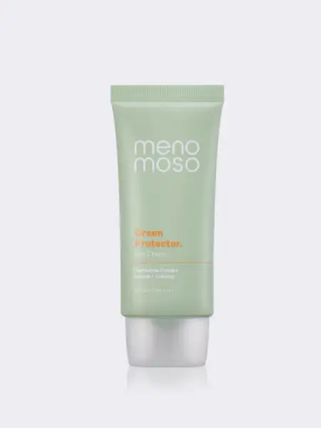 Успокаивающий солнцезащитный крем для лица с экстрактом хауттюйнии MENOMOSO Green Protector Sun Cream SPF50+ PA++++