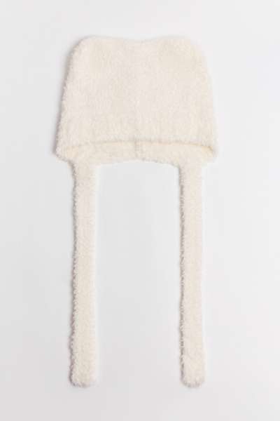 Шапка-чепчик плюшевая с завязками