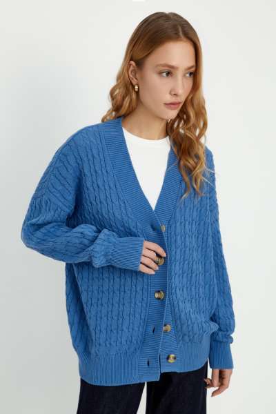 Кардиган с рельефным узором