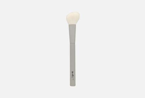 Скошенная кисть для румян | FOR ME by gold apple | Angled blush brush