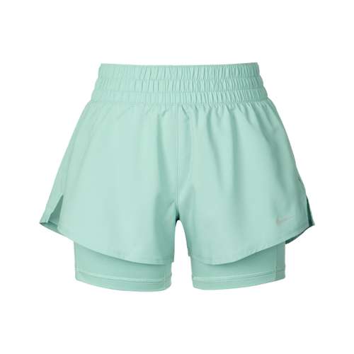 Женские спортивные шорты Nike Dri-Fit
