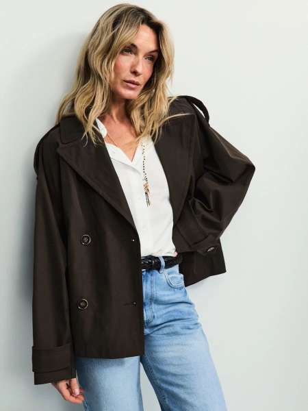 Двубортный укороченный тренч