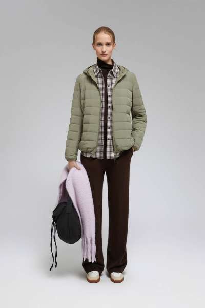 Стеганый пуховик с натуральным пухом