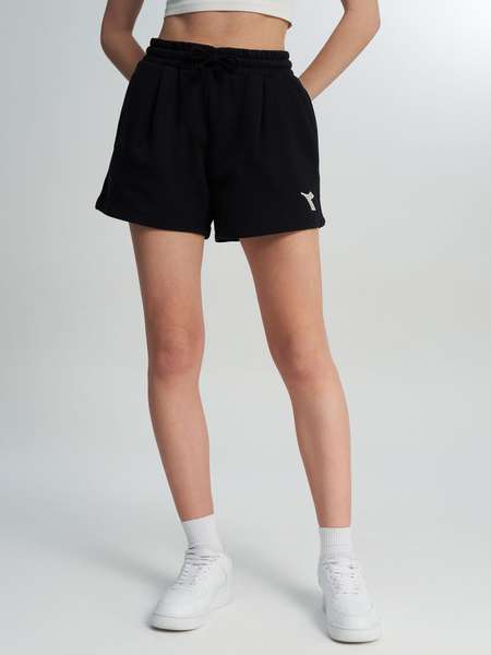 Шорты женские Diadora