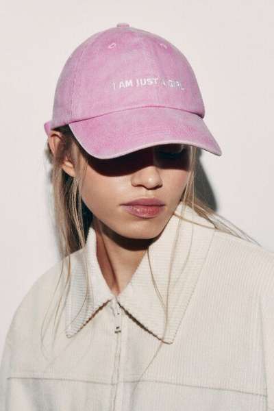 Бейсболка хлопковая с вышивкой