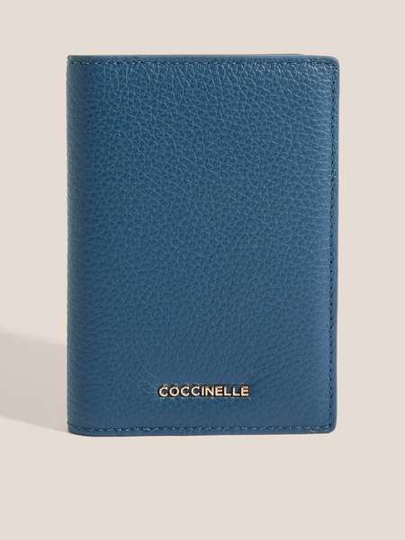 Женская обложка для паспорта COCCINELLE (натуральная кожа) Small Leather Goods