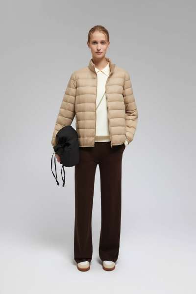 Стеганый пуховик с натуральным пухом